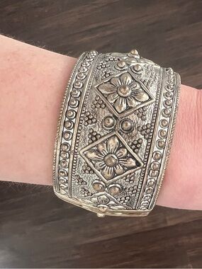Real Spanish silver Floral Wide Cuff Bracelet